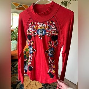 FreePeople long sleeve w/ knitted print